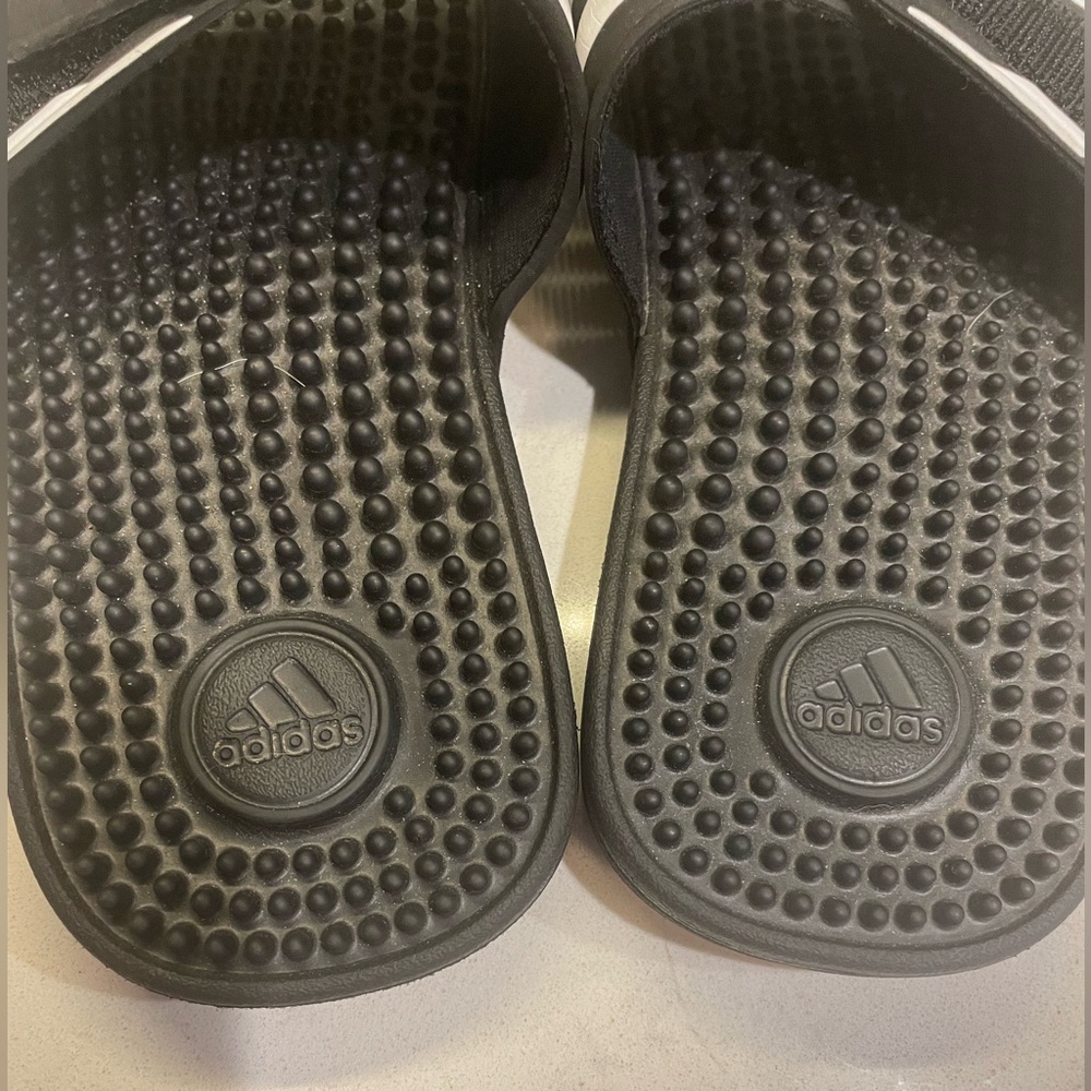 Adidas Black/White Slides - Boys Size 1 - Barely worn, Like New - Picture 4 of 4
